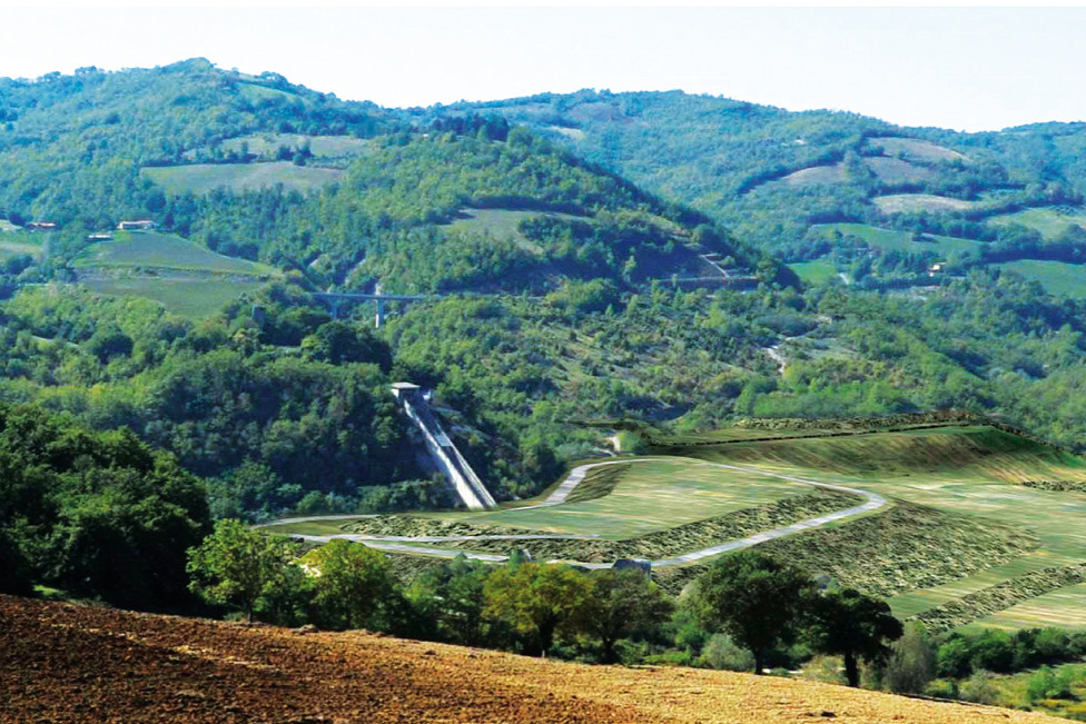 La diga di Casanuova sul fiume Chiascio