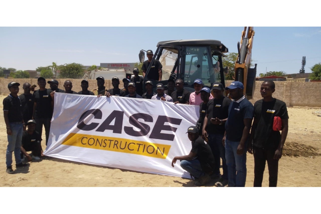 CASE Construction Equipment consegna 125 mezzi al Ministero dei Trasporti dell’Angola