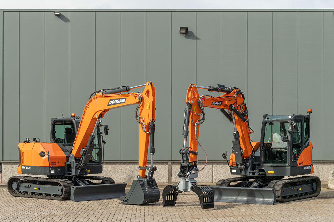 Doosan lancia il nuovo miniescavatore DX85R-7 da 8 t
