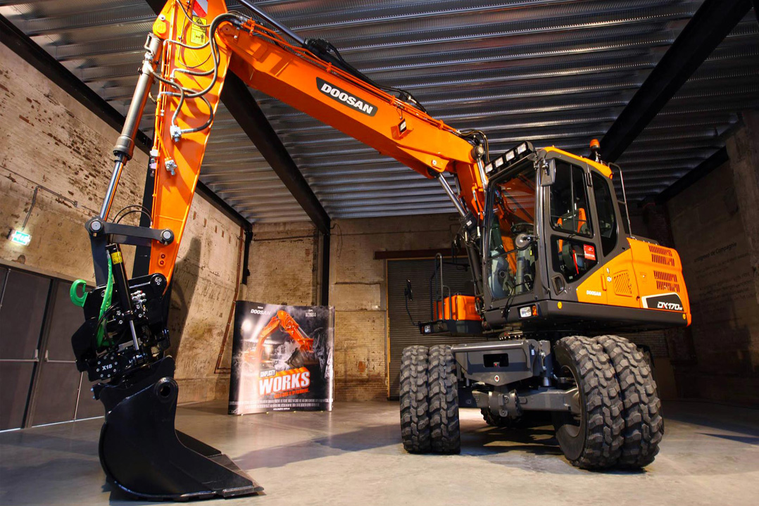 Nuove opzioni SVAB/Steelwrist sugli escavatori Doosan