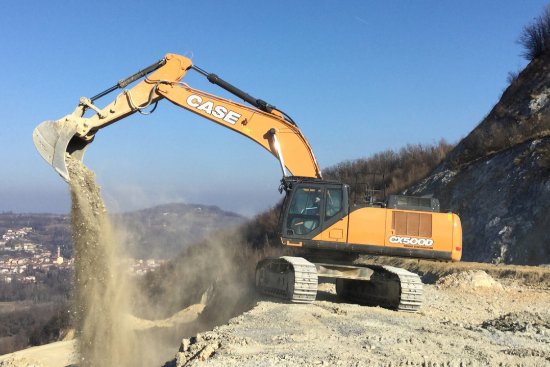 Un gigante in cava – il CX500D Mass excavator a San Martino di Mondovì