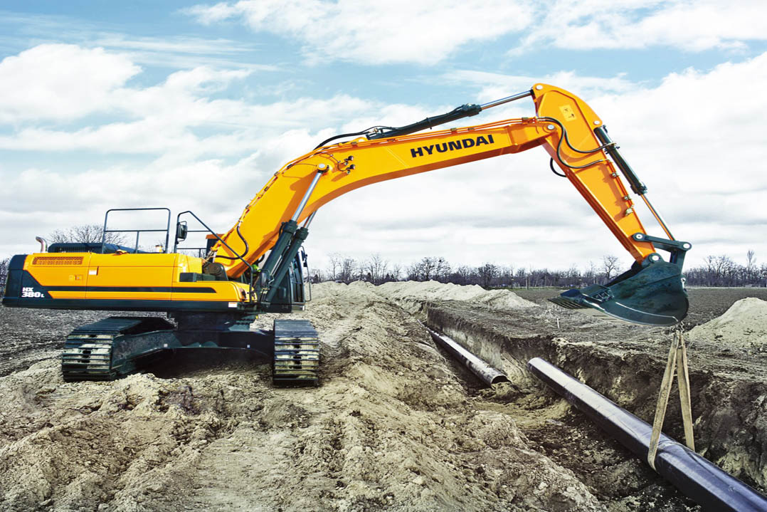 HX380 L: ecco il nuovo escavatore  cingolato di Hyundai