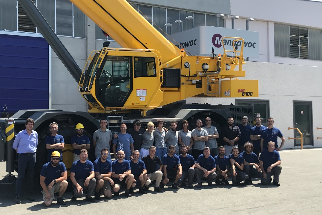 Manitowoc costruisce la prima Grove GRT8100 in Italia