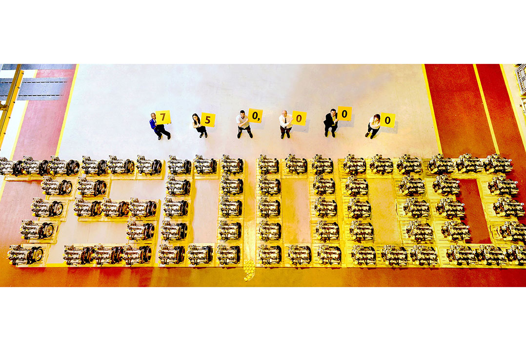 JCB festeggia il traguardo dei 750.000° motori prodotti