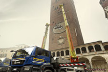 Il MAN TGS di Eurotecno per l’orologio del Torrazzo