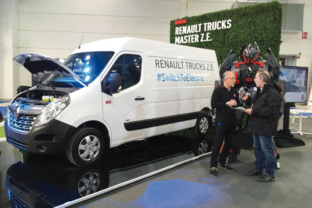 Anteprima di MASTER Z.E.  per Renault Trucks