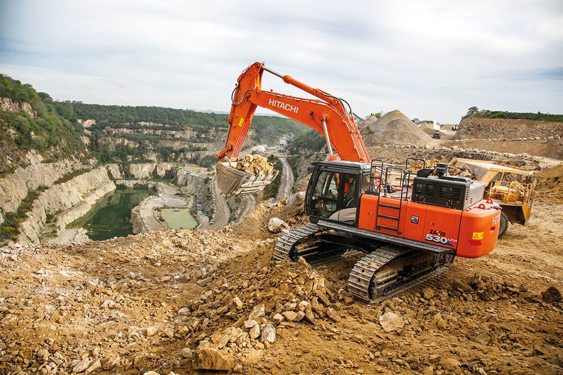 ZX530LCH-6 – il nuovo escavatore Hitachi di grandi dimensioni