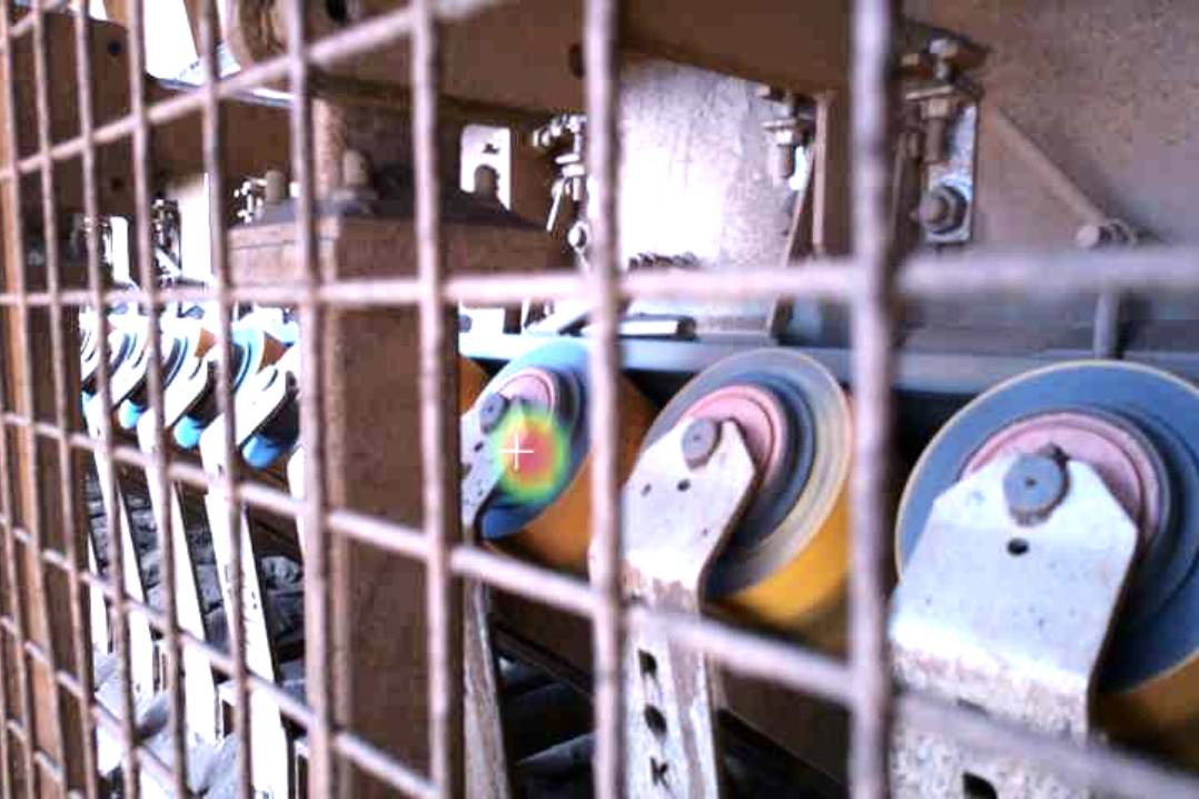 Rilevamento dei primi segnali di allarme di problemi ai cuscinetti dei nastri trasportatori