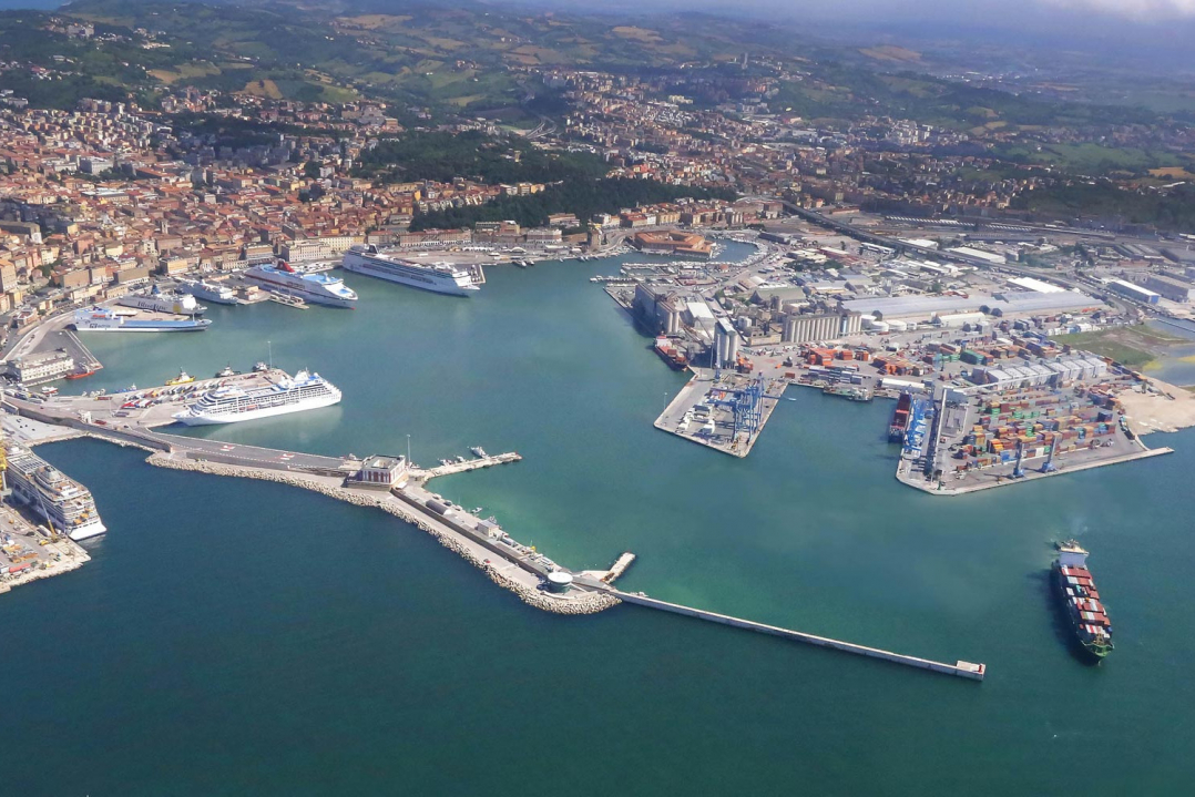 Quattro milioni ai porti delle Marche