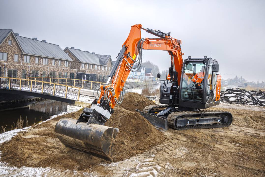 Hitachi Construction Machinery presenta la sua ampliata gamma zero emission al Bauma 2025