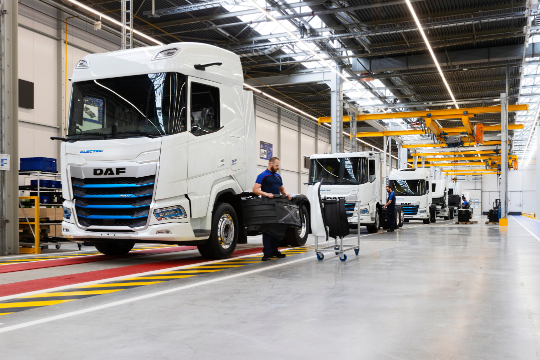 Inaugurazione ufficiale del nuovo impianto di assemblaggio dei veicoli elettrici DAF
