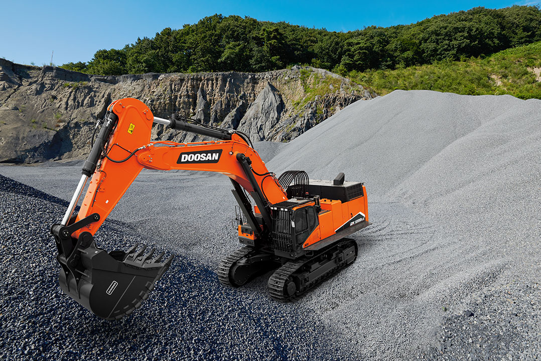 Nuovo escavatore DX1000LC-7 di Doosan, prestazioni senza pari