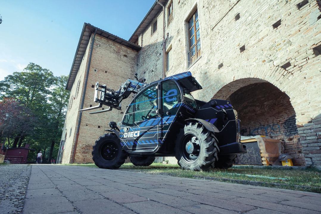 Dieci-e: telescopici elettrici per il noleggio