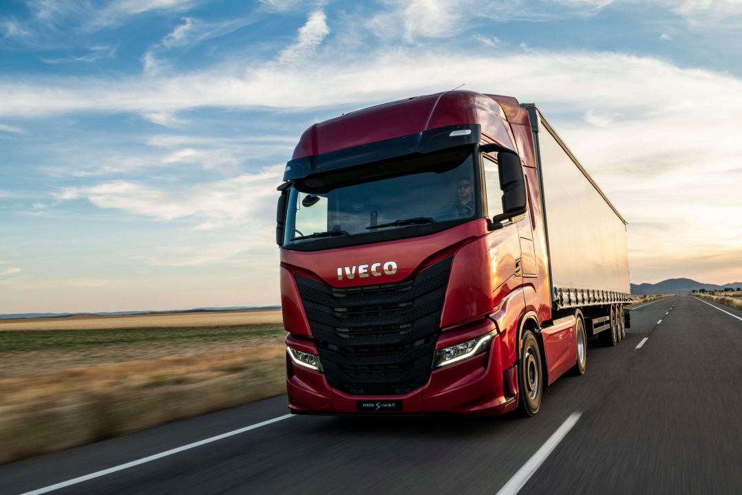 Presentato sul mercato italiano il nuovo pesante stradale IVECO S-Way