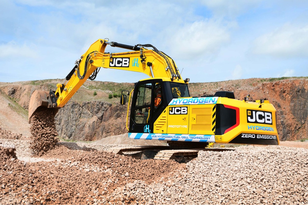 JCB guida l’innovazione con il primo escavatore a idrogeno