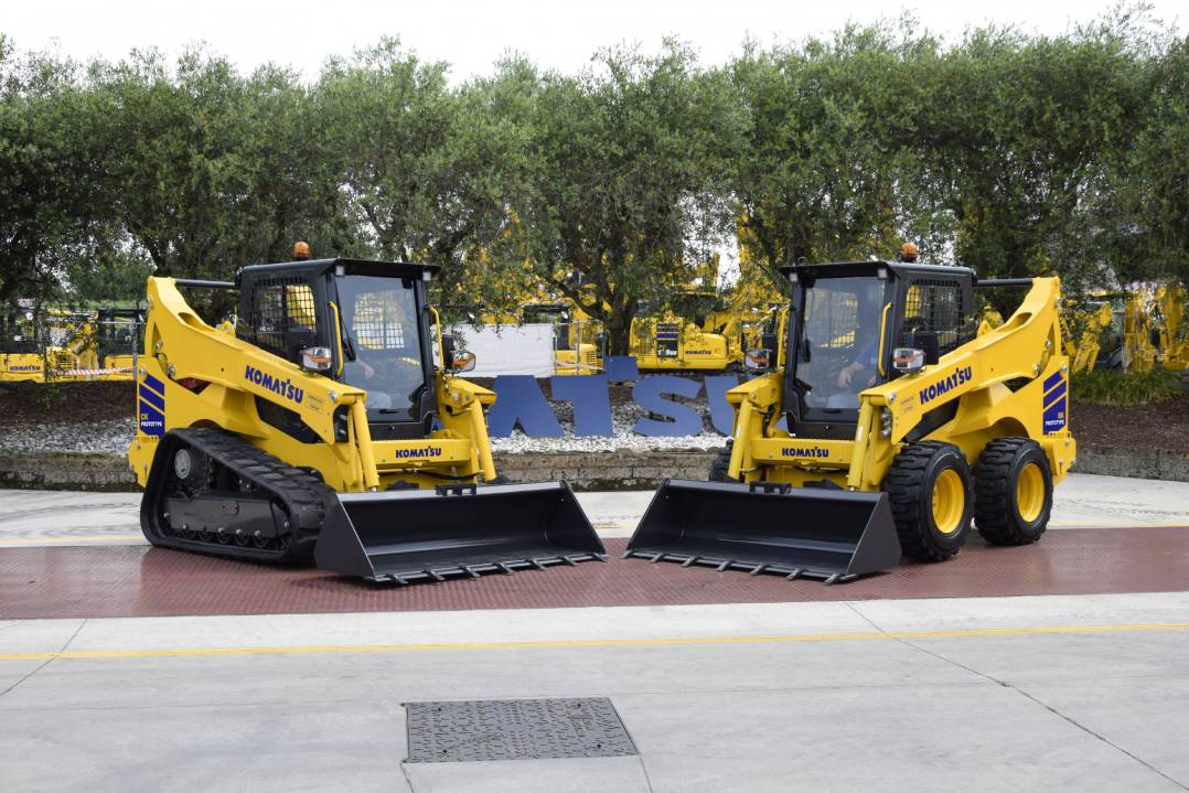 Komatsu sceglie il bauma 2025 per presentare la nuova minipala gommata e la nuova minipala cingolata compatta