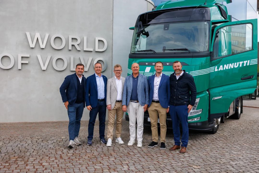 Volvo riceve un importante ordine per 1.500 camion Volvo FH Aero