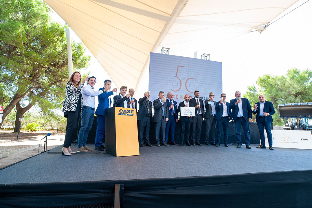 Lo stabilimento CASE di Lecce festeggia 50 anni di attività