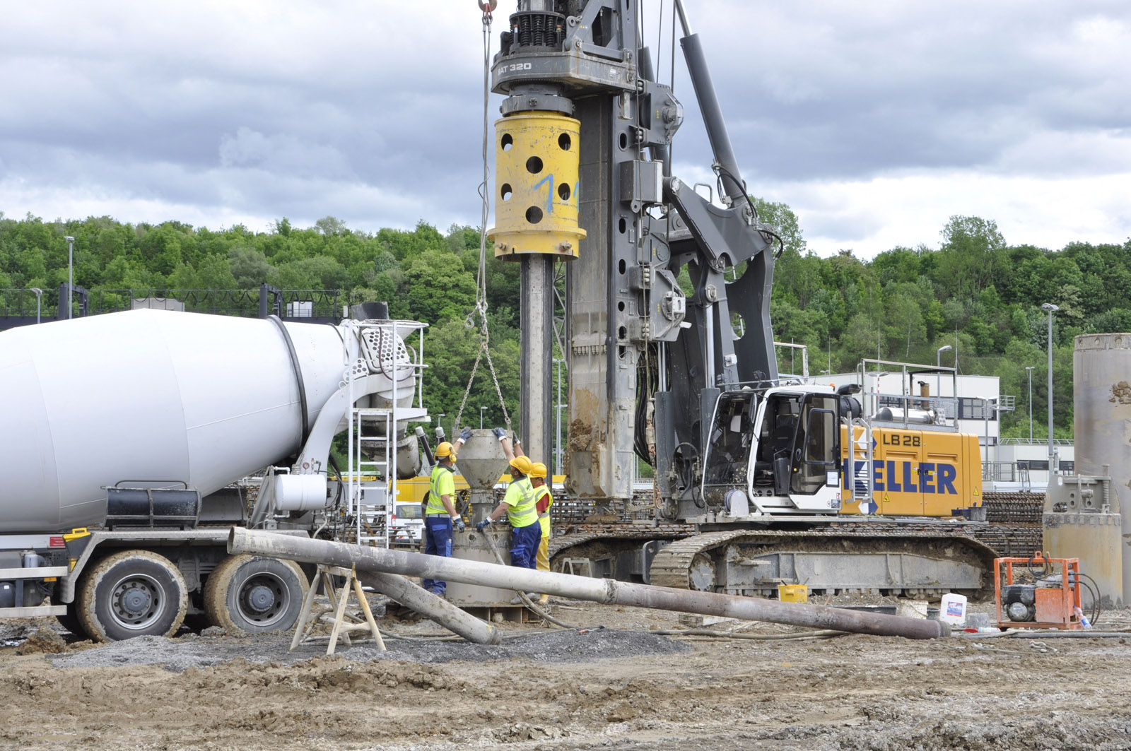 Le perforatrici rotary Liebherr hanno dato prova di alte prestazioni in un progetto di riconversione di impianti nucleari
