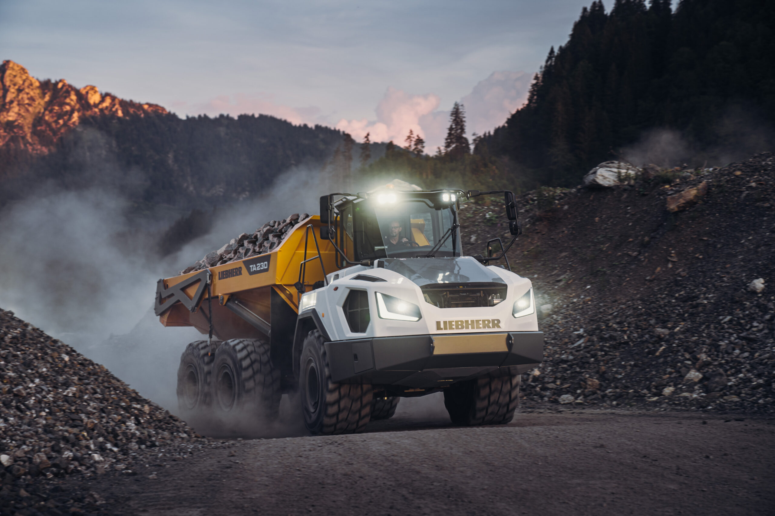 Anteprima mondiale: Liebherr presenta la nuova generazione di dumper articolati