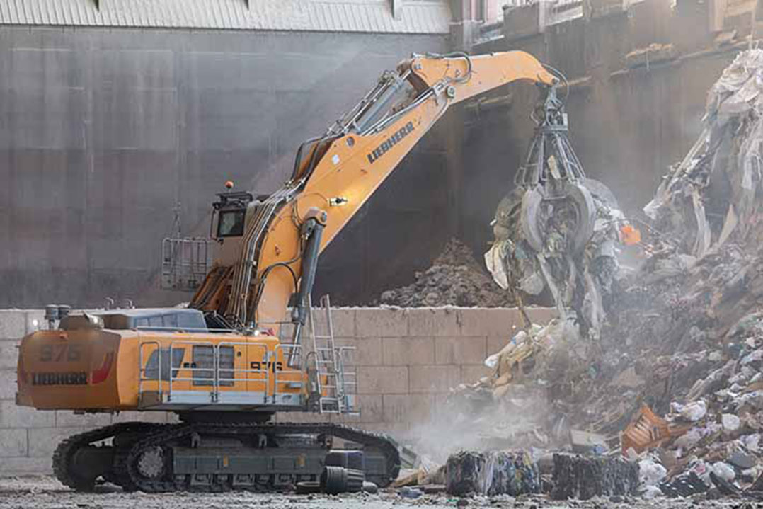 Liebherr Application Center a Colmar: escavatori cingolati personalizzati