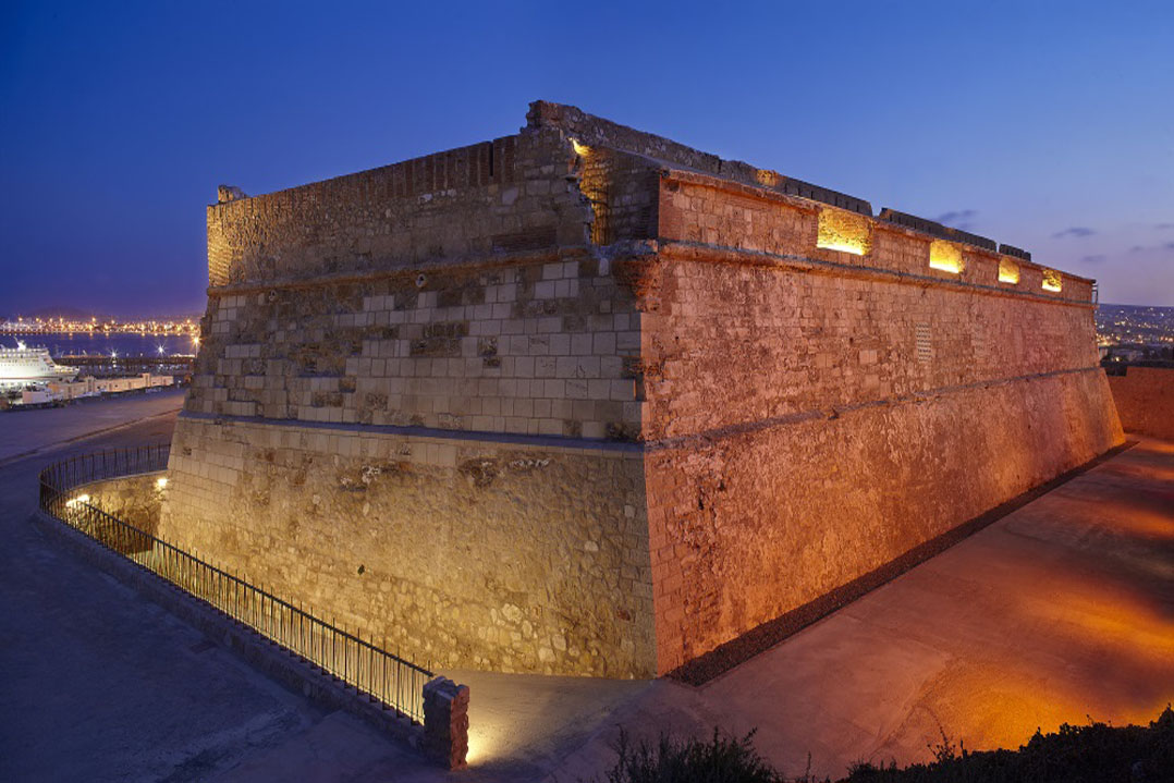 Linea Light Group illumina il “Fuerte de Victoria Grande” in Spagna