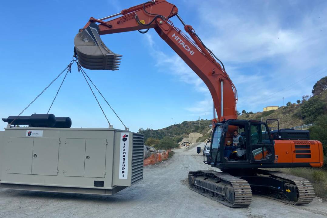 Stillitano Impianti si affida ancora una volta a Hitachi con l’escavatore cingolato ZX350-7LCN