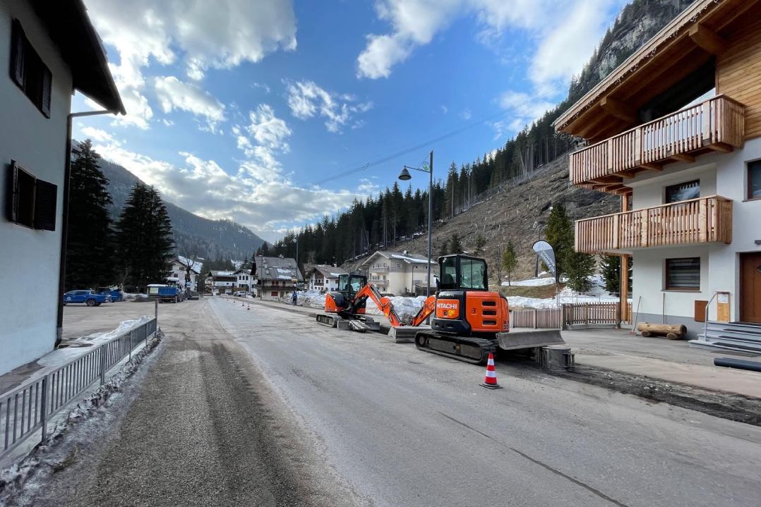 Miniescavatori Hitachi ZX33U-6 e ZX55U-6 arma segreta per la manutenzione del territorio montano