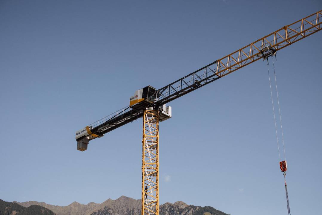 Niederstätter: i nuovi benefici fiscali dell’industria 5.0 per macchine edili efficienti e sostenibili