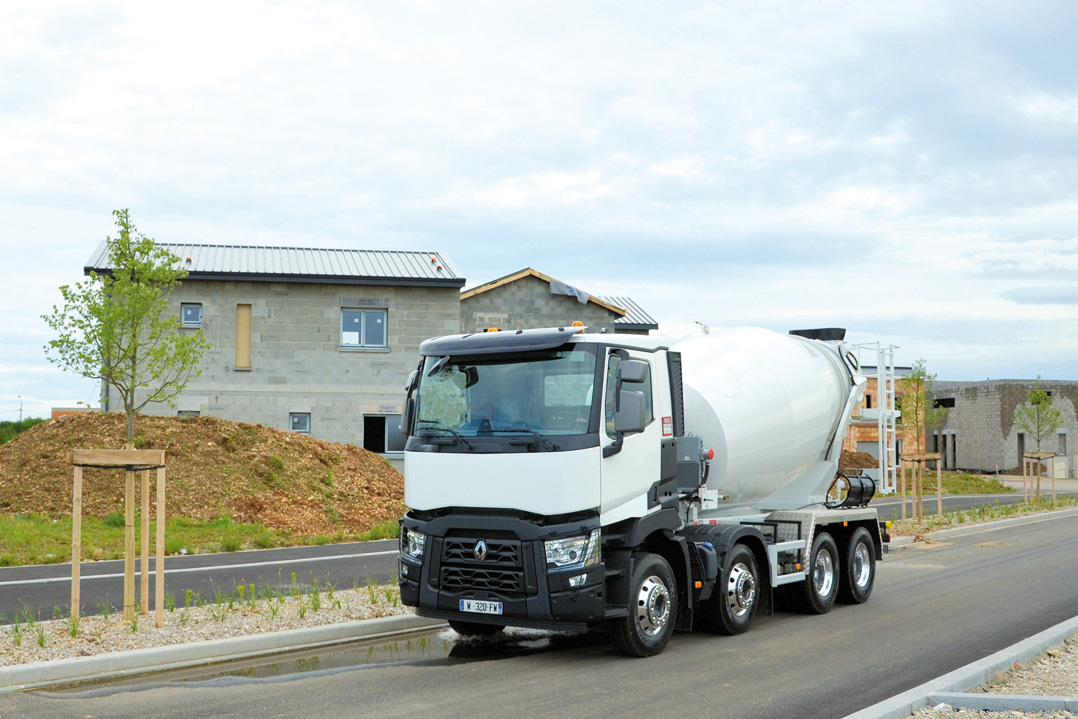 Renault Trucks C Xload: 8×4 peso piuma