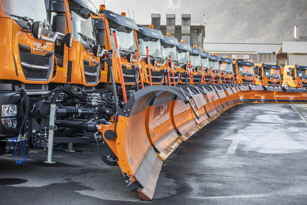 IVECO consegna ad ANAS i primi mezzi di una fornitura di 42 veicoli attrezzati per la rimozione della neve