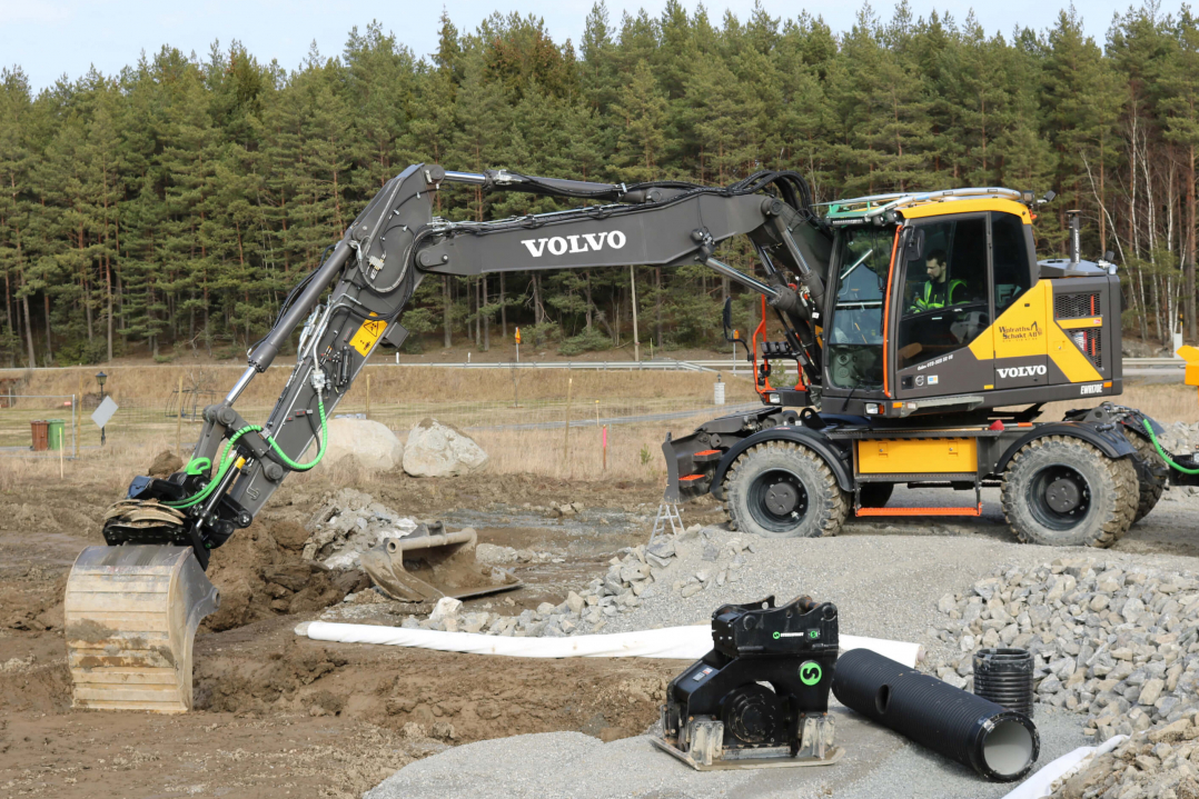 Steelwrist e Volvo CE: il lancio degli attacchi rapidi SQ Auto Connect