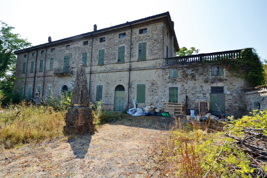 Il rilievo e il disegno come strumenti per la ricostruzione delle fasi storiche: il caso di Villa Mariotti-Micheli