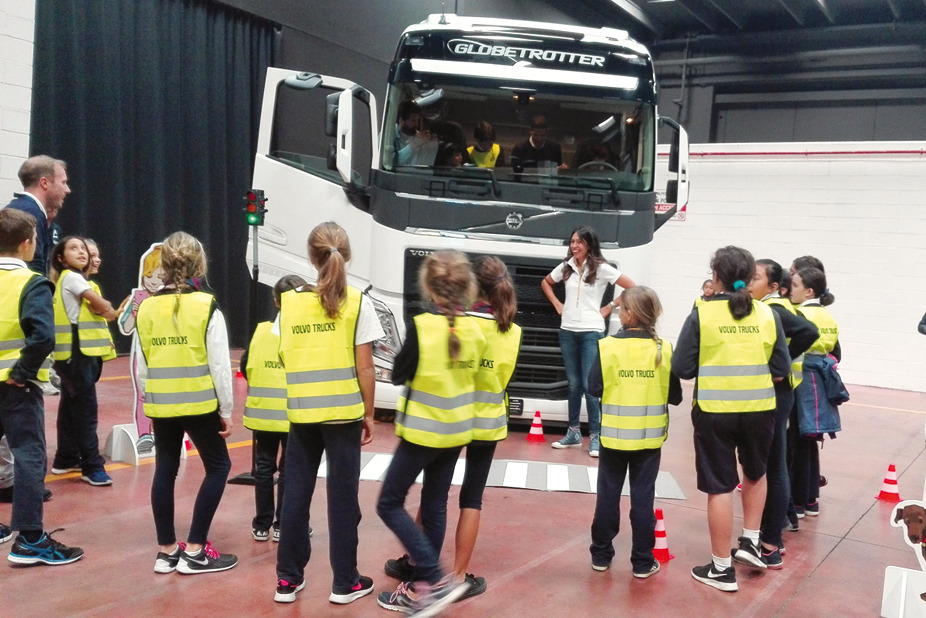 La sicurezza si fa strada con Volvo Trucks