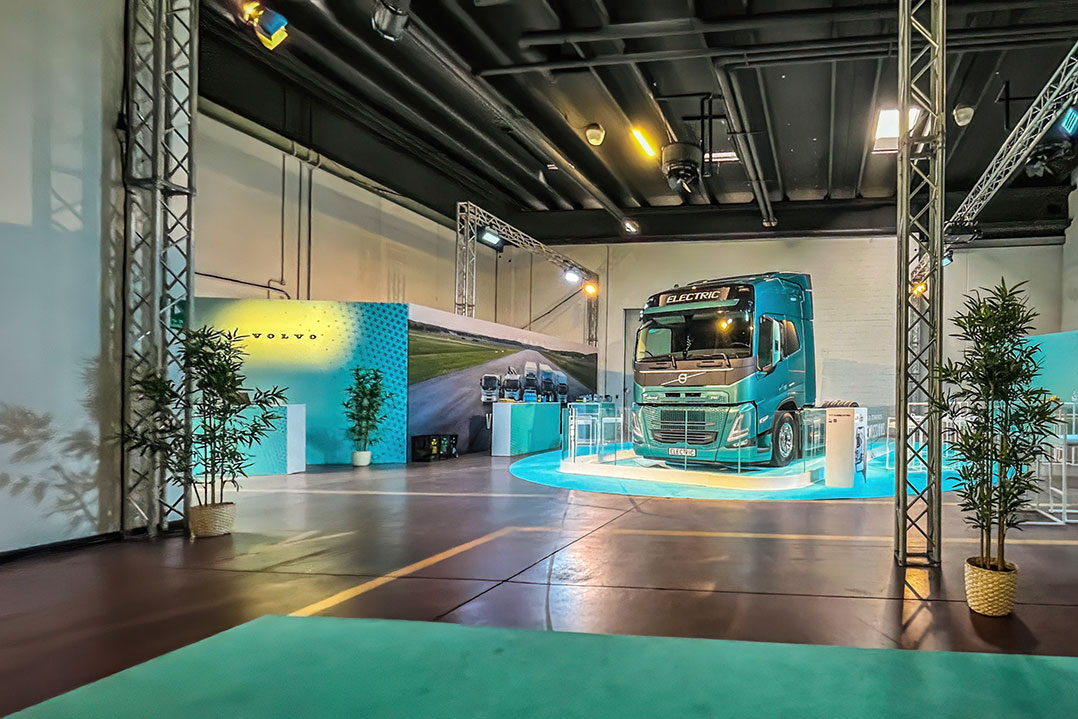 Volvo Trucks Italia ha presentato l’intera gamma di veicoli pesanti elettrici