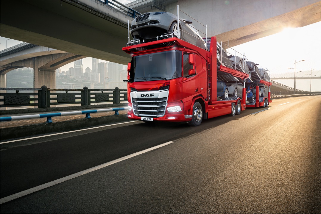DAF presenta le versioni per il trasporto di automobili