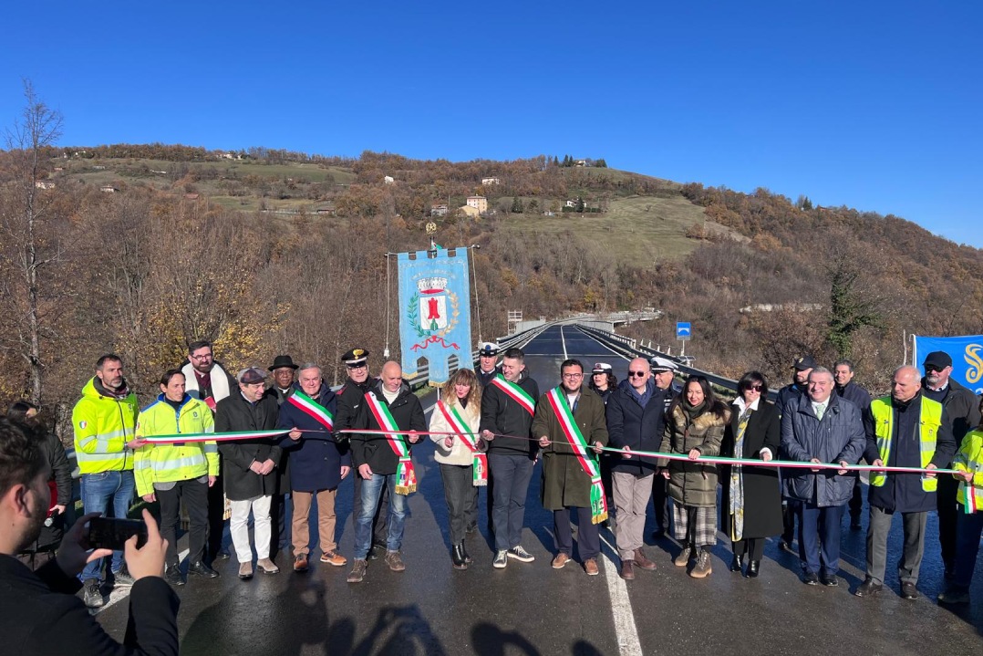 Aperto al traffico il Ponte sul Rio Torto, lungo la SS 12 “Dell’Abetone e del Brennero” a Serramazzoni (MO)