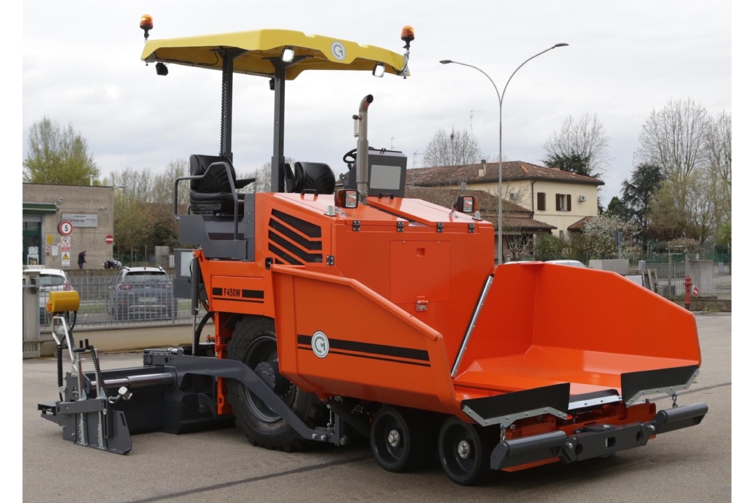 CM rivoluziona il mondo delle macchine asfaltatrici insieme a Bosch Rexroth: nasce la finitrice F450W