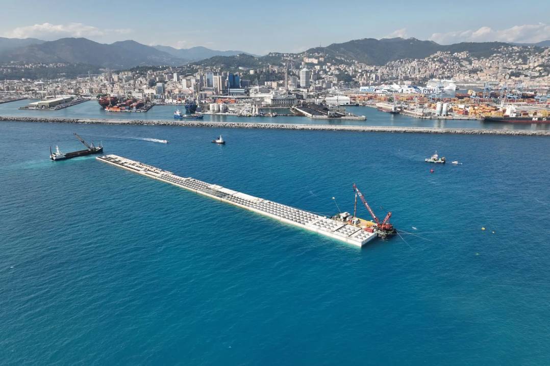 Posizionato l’undicesimo cassone della Nuova Diga Foranea di Genova