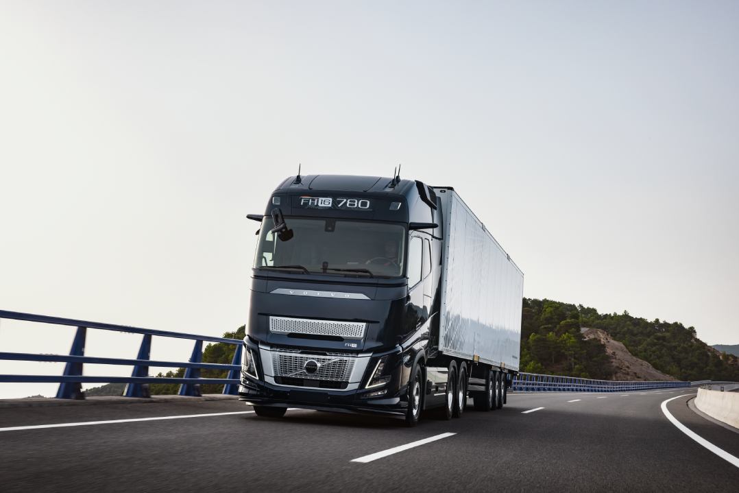 Volvo Trucks incrementa l’uso di acciaio a basse emissioni di CO2