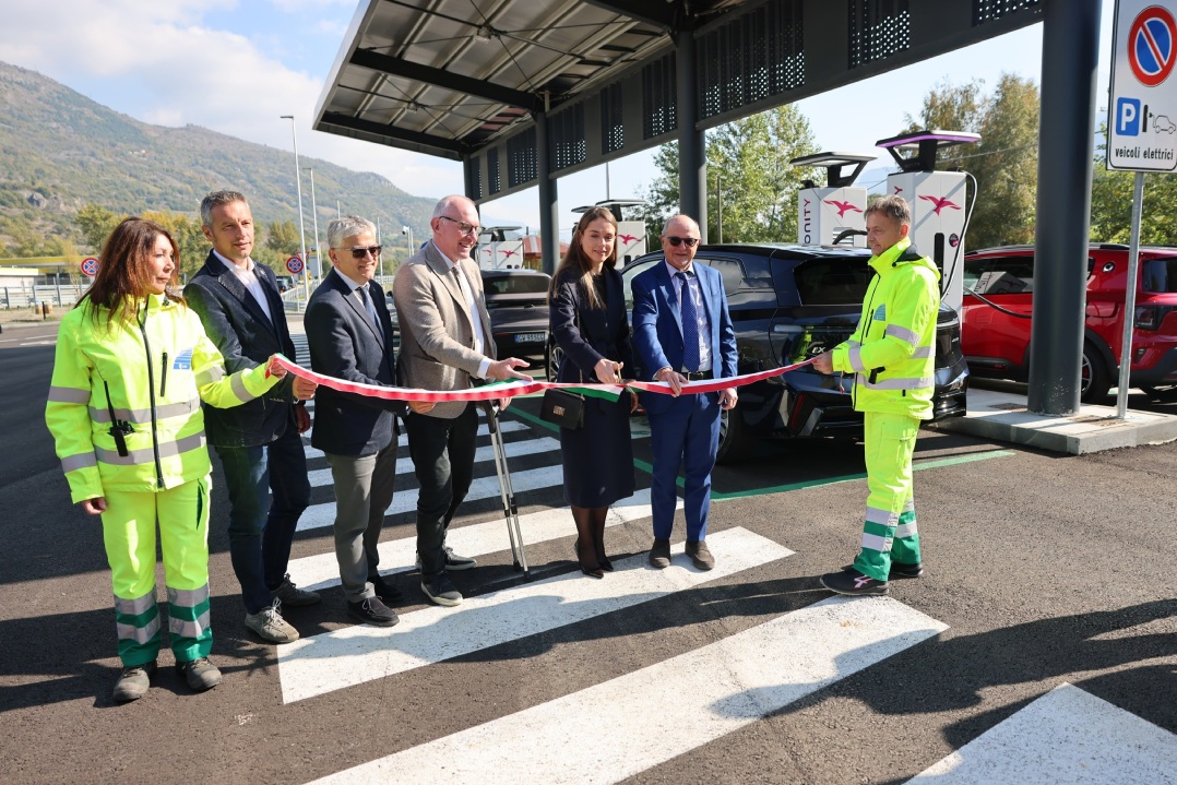 Il GRUPPO ASTM inaugura la prima stazione autostradale di ricarica dedicata esclusivamente ai veicoli elettrici in italia