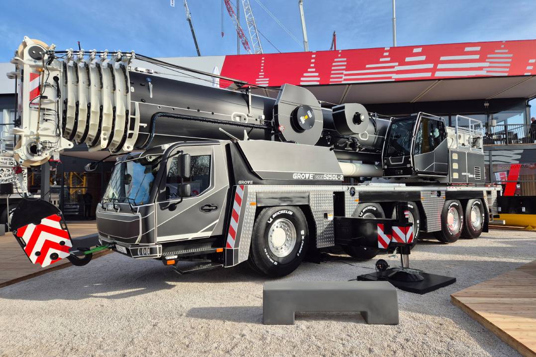 Il prototipo Grove al Bauma 2025 punta al futuro con un entusiasmante design per le gru multistrada