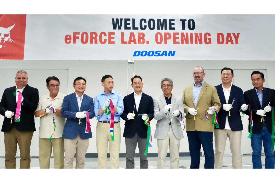 Doosan Bobcat inaugura il suo “eFORCE LAB”