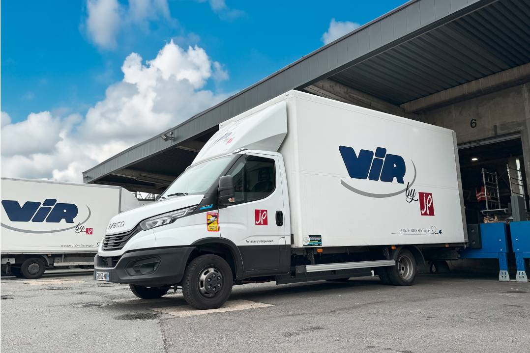 IVECO consegna 40 eDaily a VIR by JP, filiale del Gruppo Jacky Perrenot