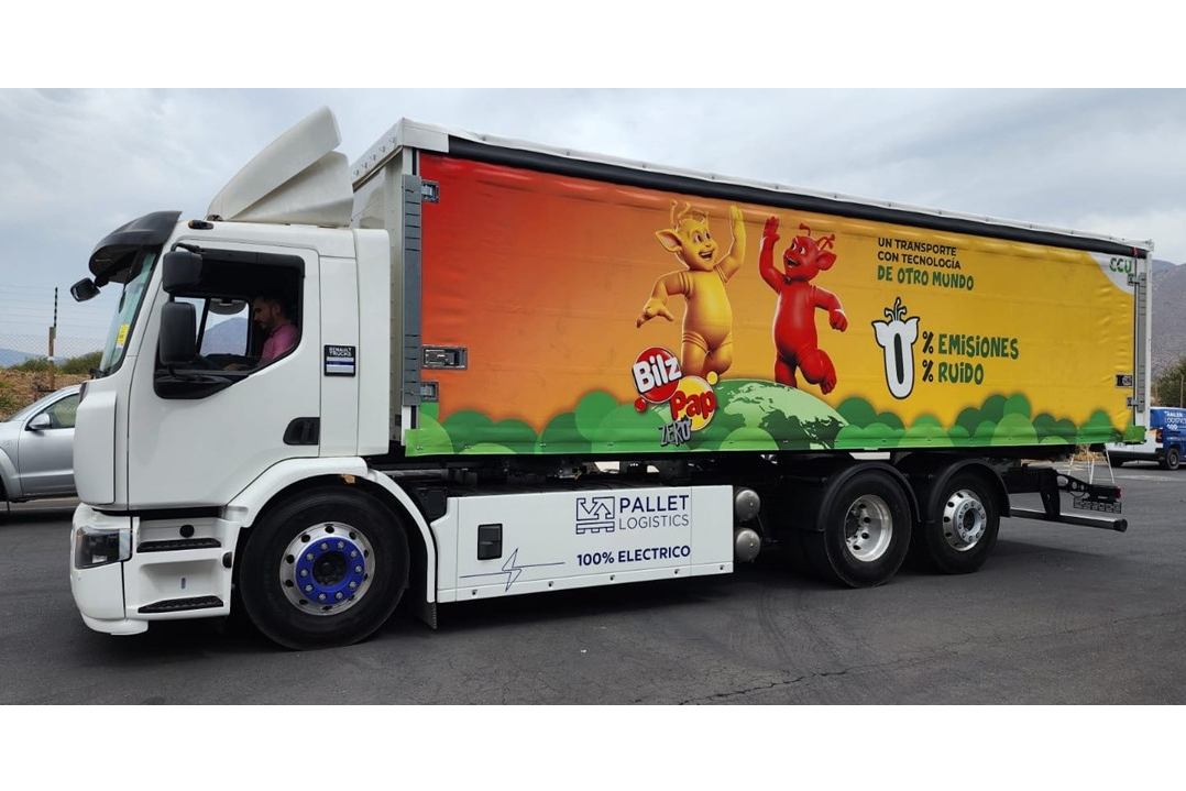 Renault Trucks consegna i primi autocarri elettrici in Cile