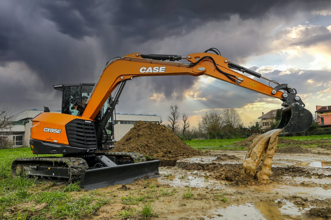 CASE CE lancia la nuova gamma di escavatori midi Serie E