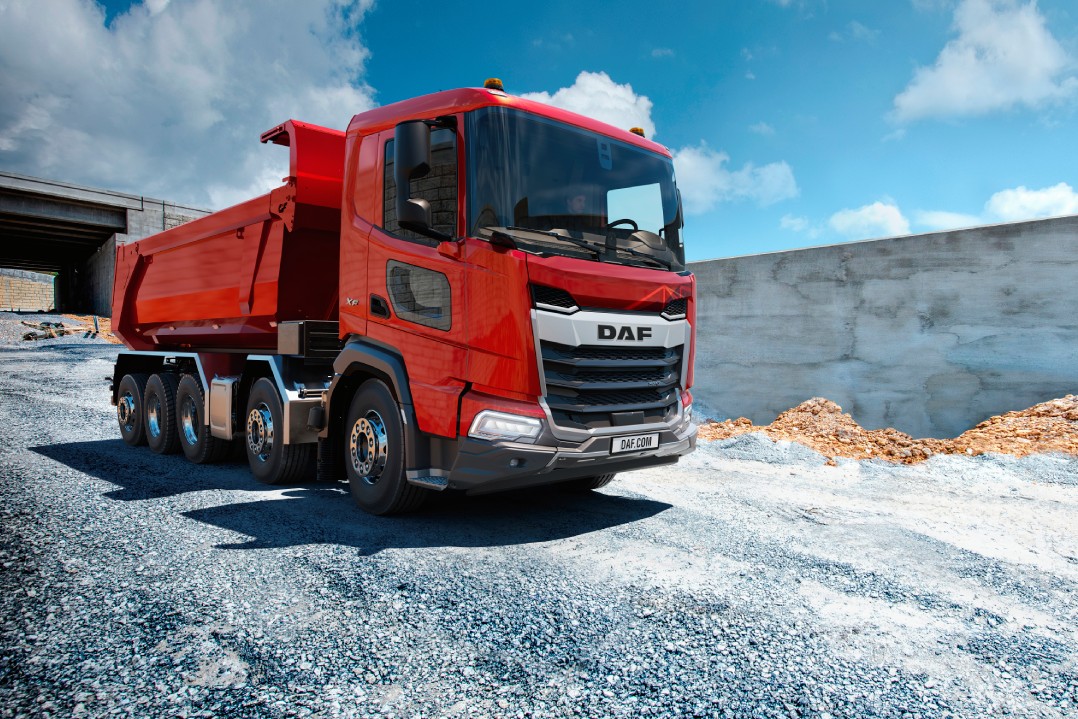 DAF amplia la gamma con il telaio 10×4 costruito in fabbrica